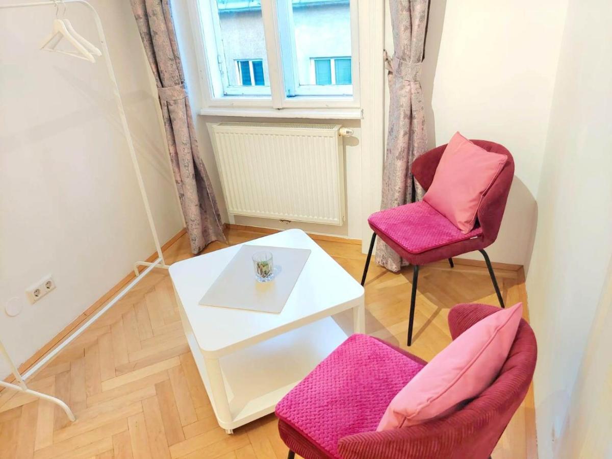 Central Mariahilfer Apartment 4 Min To The City Shopping Center And Schoenbrunn Palace Vienna Exterior photo